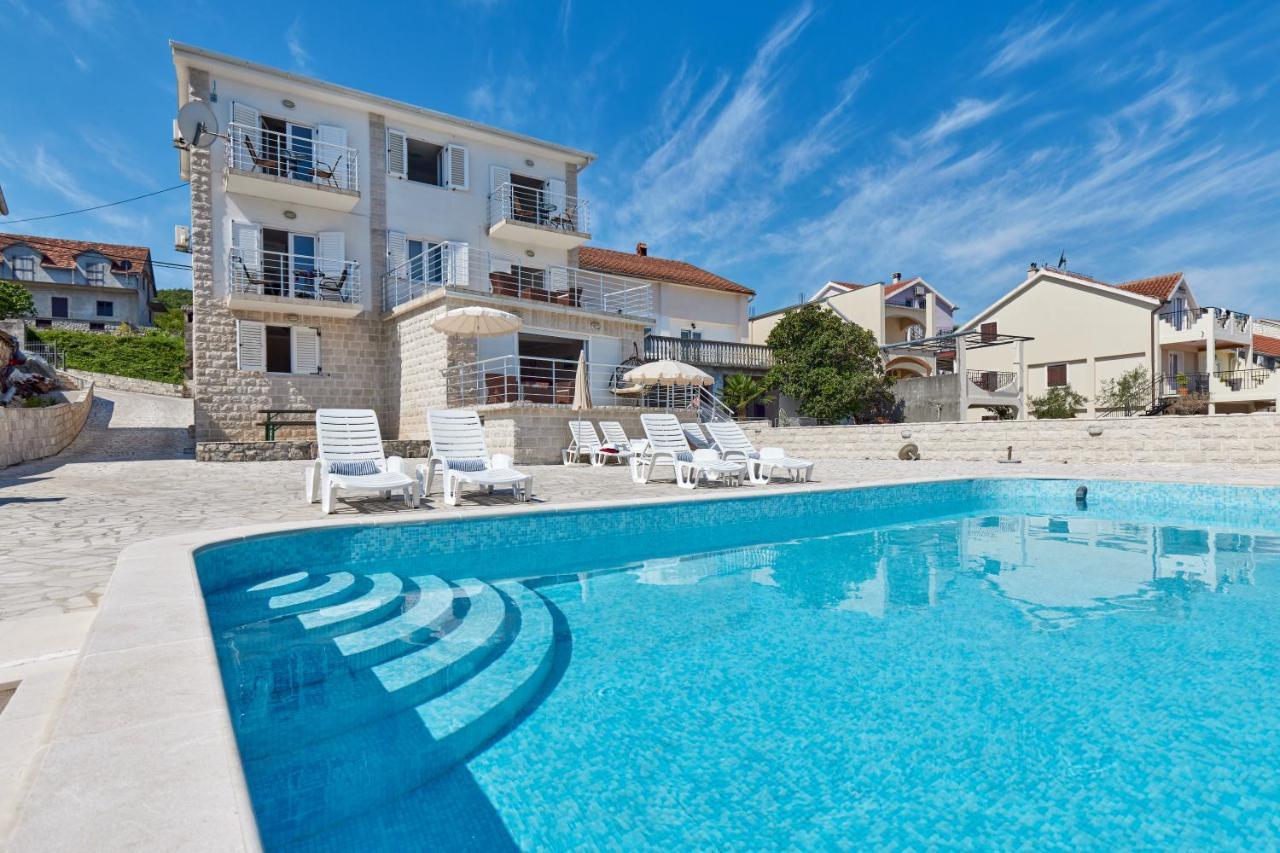 Apartments Tamaris Tivat Exterior foto